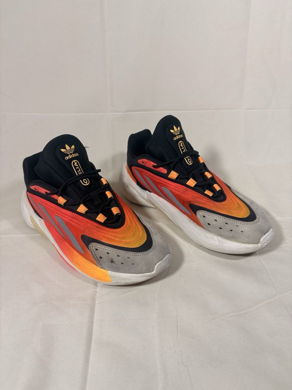 Adidas Ozelia Fiery - G54894 Size M7-W8.5